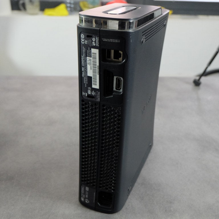 Xbox 360 Elite Halo 3 ODST + Halo 3 + Halo Reach