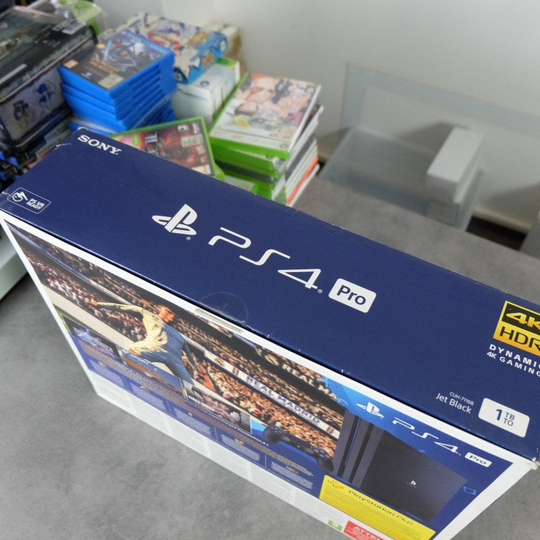 Vendita Playstation 4 Pro 1 TB - Retrogaming Shop