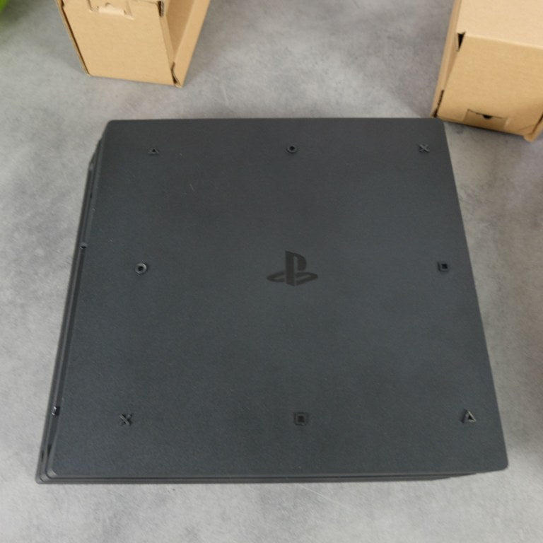 Vendita Playstation 4 Pro 1 TB - Retrogaming Shop