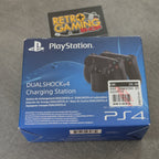Vendita Dualshock 4 Charging Station Nuovo - Retrogaming Shop