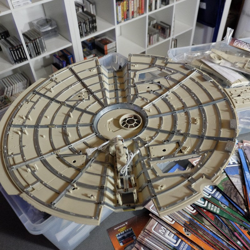 Vendita Star Wars Build The Millenium Falcon DeAgostini Completa (?) - Retrogaming Shop