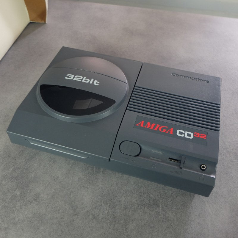 Vendita Commodore Amiga Cd 32 - Retrogaming Shop