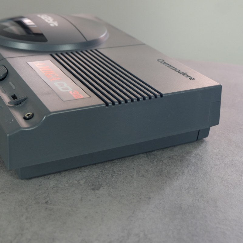 Vendita Commodore Amiga Cd 32 - Retrogaming Shop
