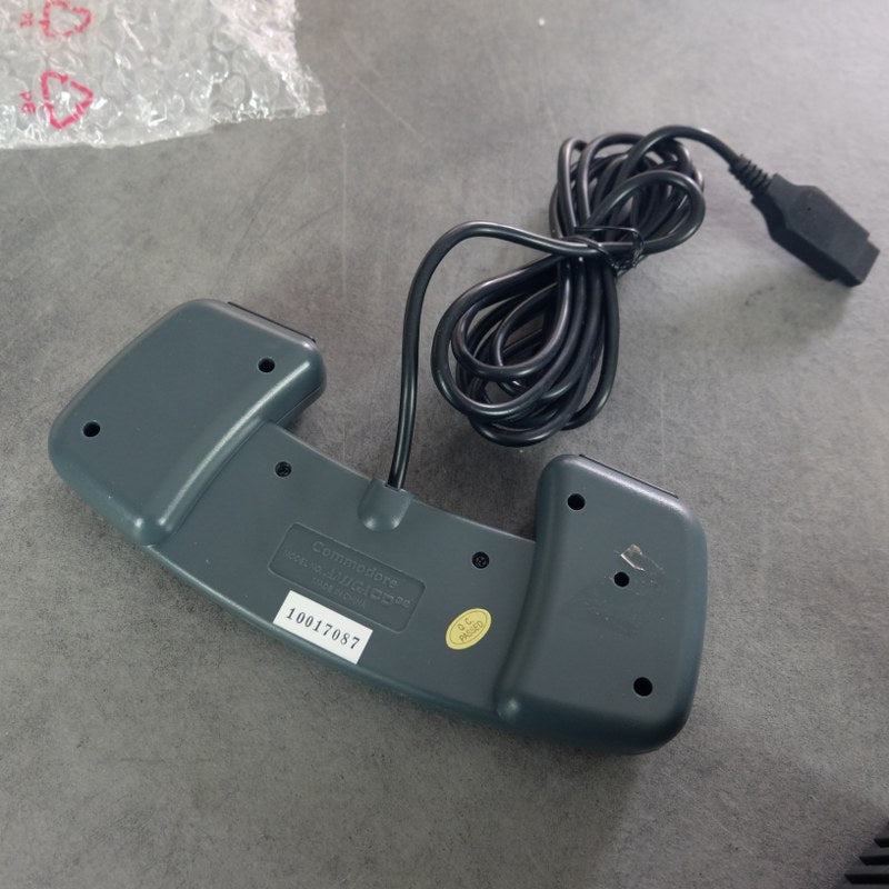 Vendita Commodore Amiga Cd 32 - Retrogaming Shop