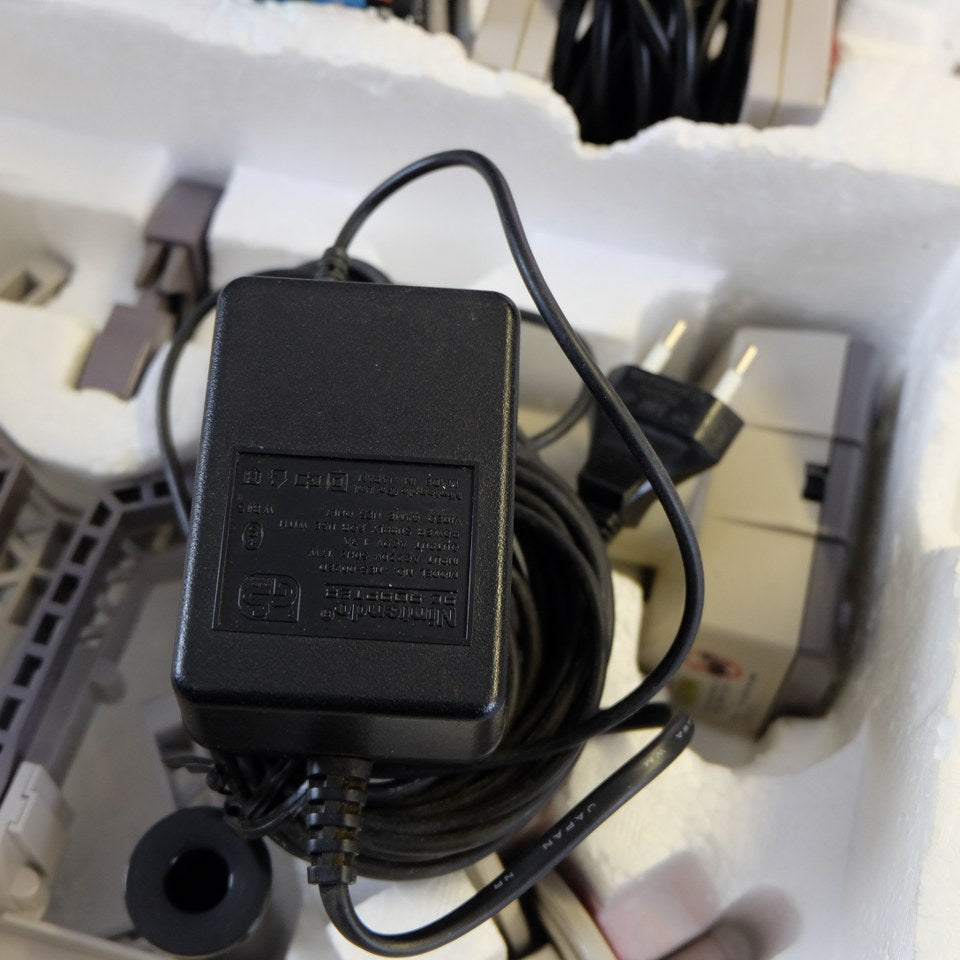 Vendita Nes Deluxe Set - Retrogaming Shop