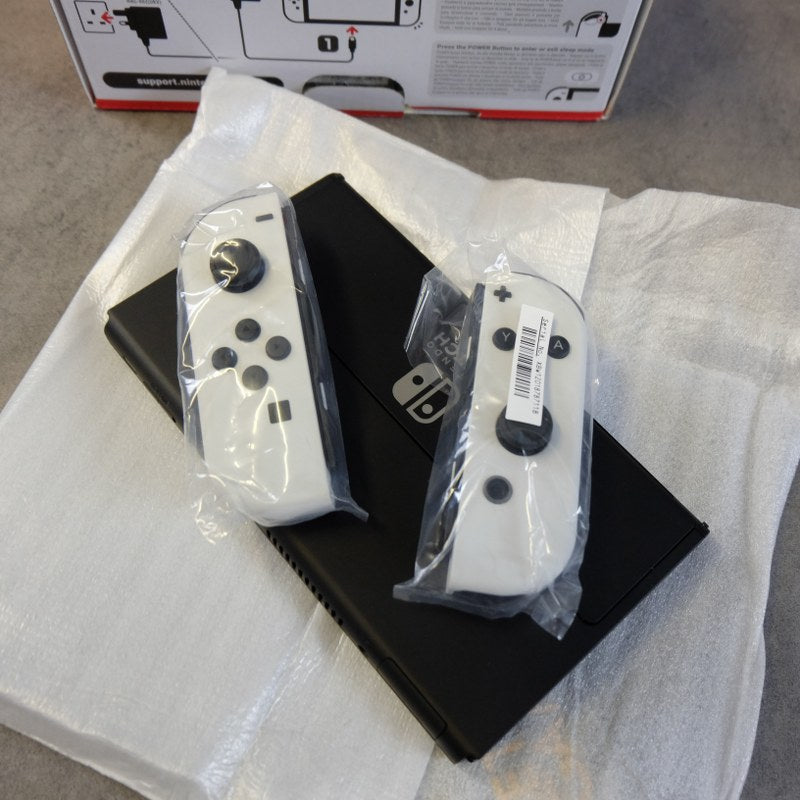Vendita Nintendo Switch Oled - Retrogaming Shop
