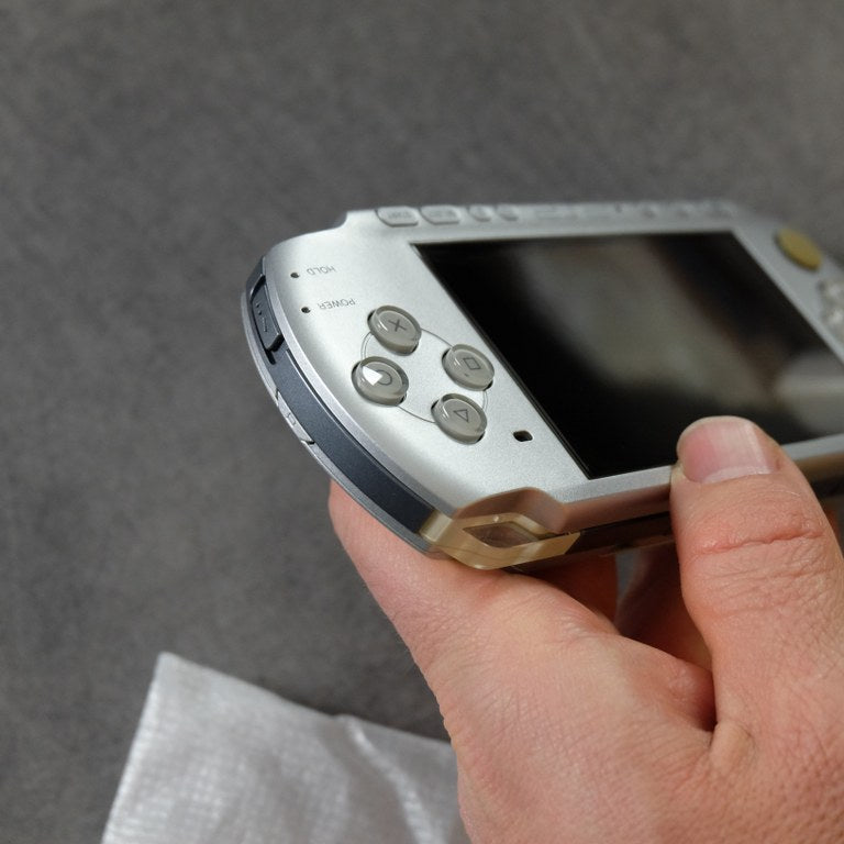 Vendita Psp Playstation Portable 3004 Mystic Silver - Retrogaming Shop