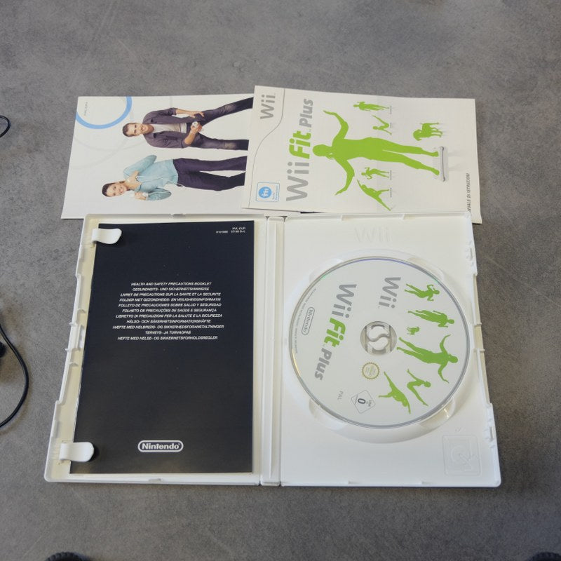 Vendita Wii Fit Plus - Retrogaming Shop