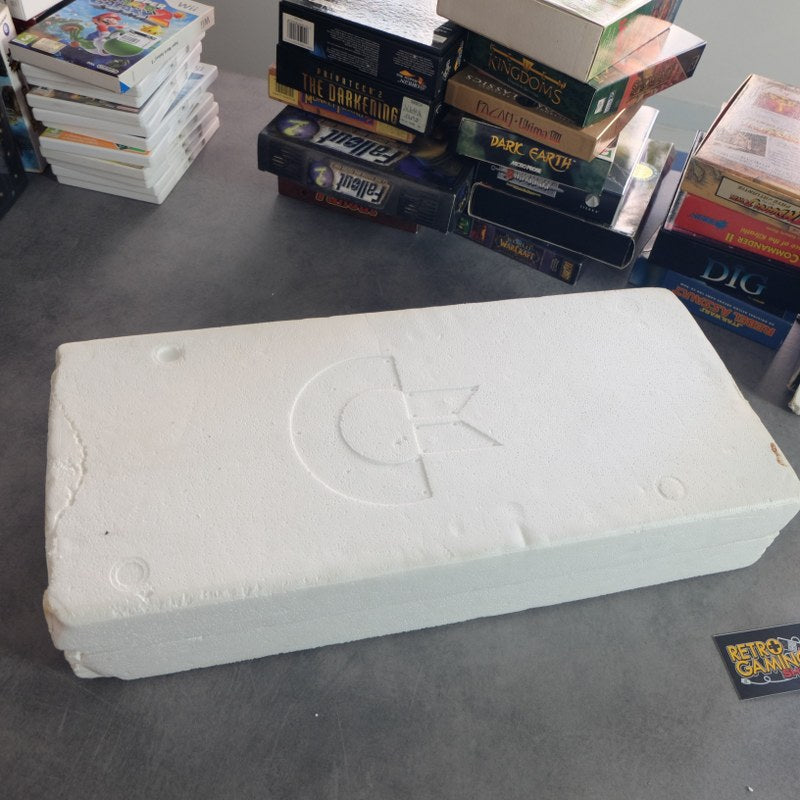 Vendita Commodore 64 - Retrogaming Shop