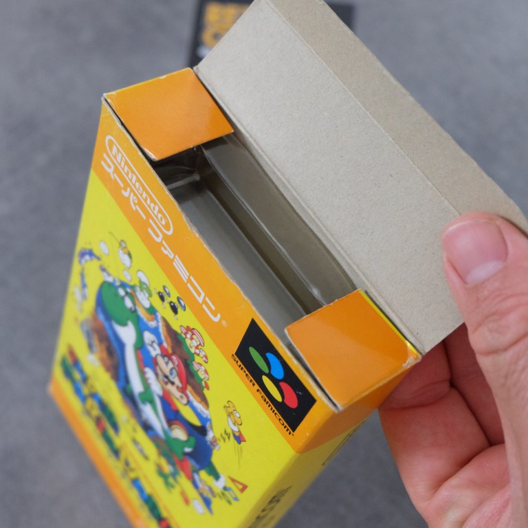 Vendita Super Mario World - Retrogaming Shop