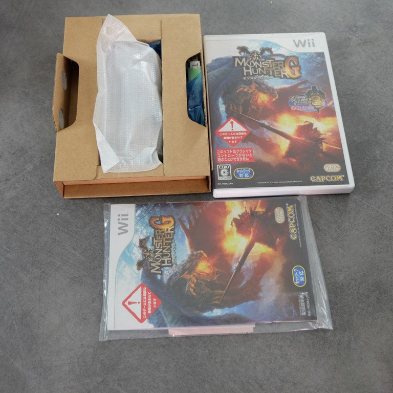 Vendita Monster Hunter G + Classic Controller - Retrogaming Shop