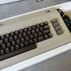 Vendita Commodore 64 - Retrogaming Shop
