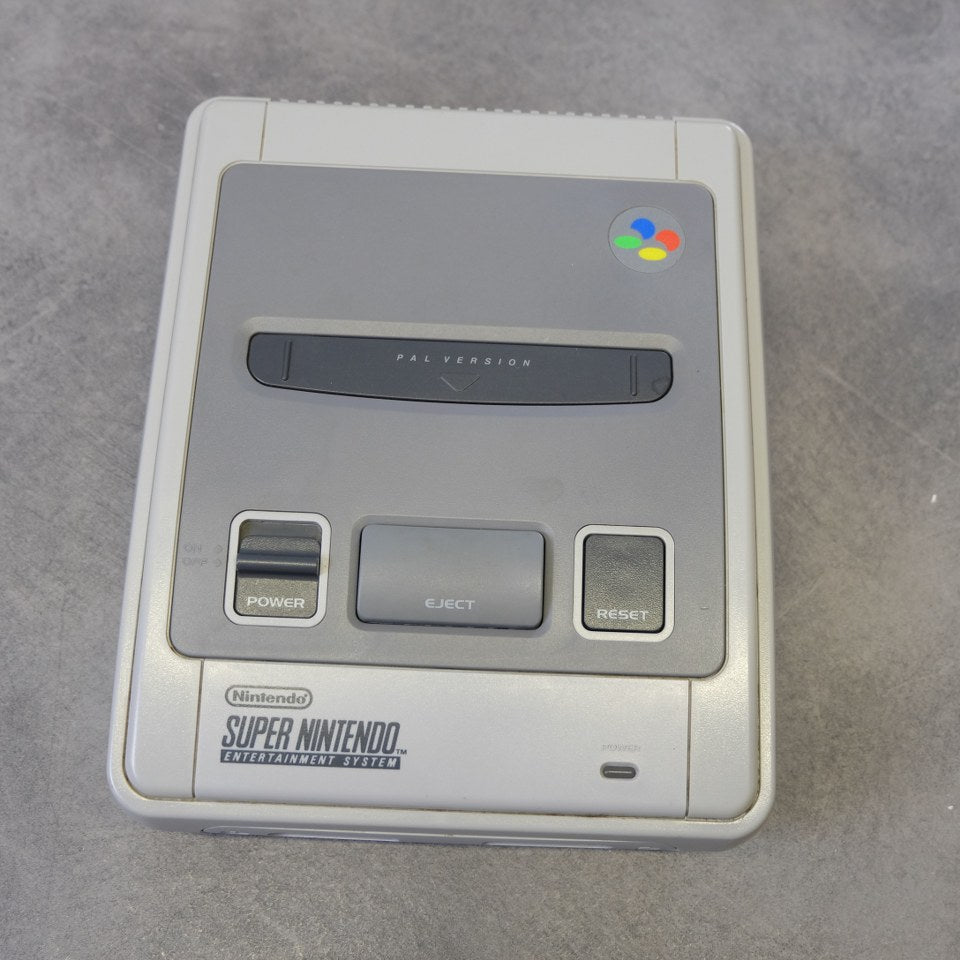 Vendita Super Nintendo Pal + Super Mario Kart - Retrogaming Shop