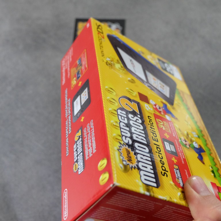 Nintendo 2DS New Super Mario Bros. 2 Special Edition Nuovo Nintendo