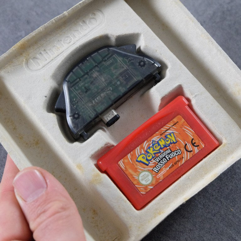 Vendita Pokemon Versione Rosso Fuoco - Retrogaming Shop