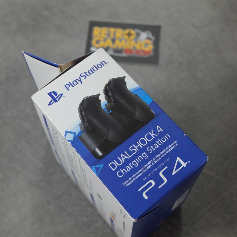 Vendita Dualshock 4 Charging Station Nuovo - Retrogaming Shop