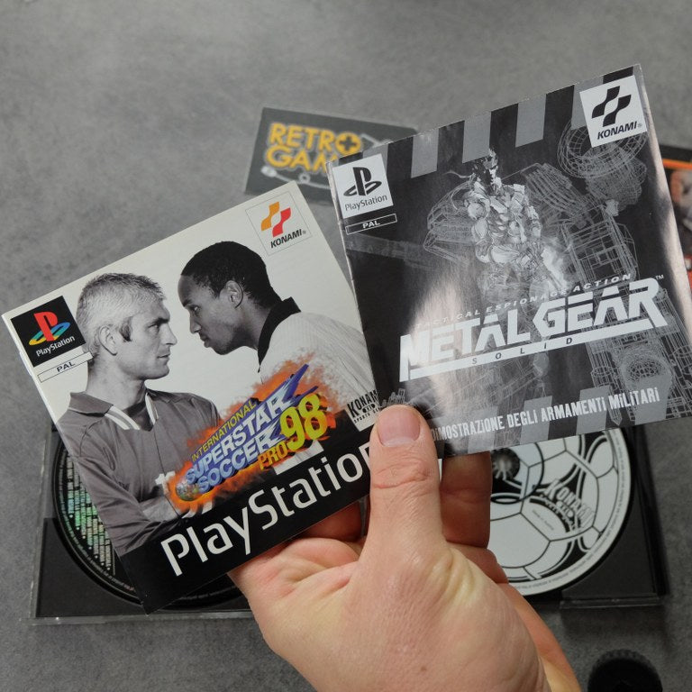 Vendita International Superstar Soccer Pro 98 + Demo MGS - Retrogaming Shop