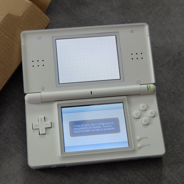 Vendita Ds Lite Tarocco, non originale. - Retrogaming Shop