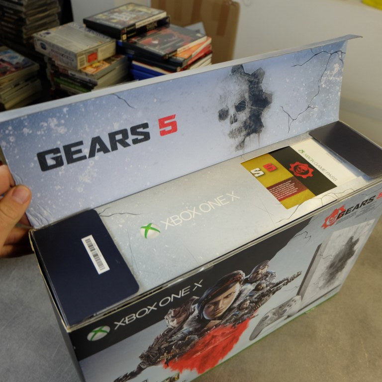 Vendita Xbox One X Gears 5 Limited Edition - Retrogaming Shop