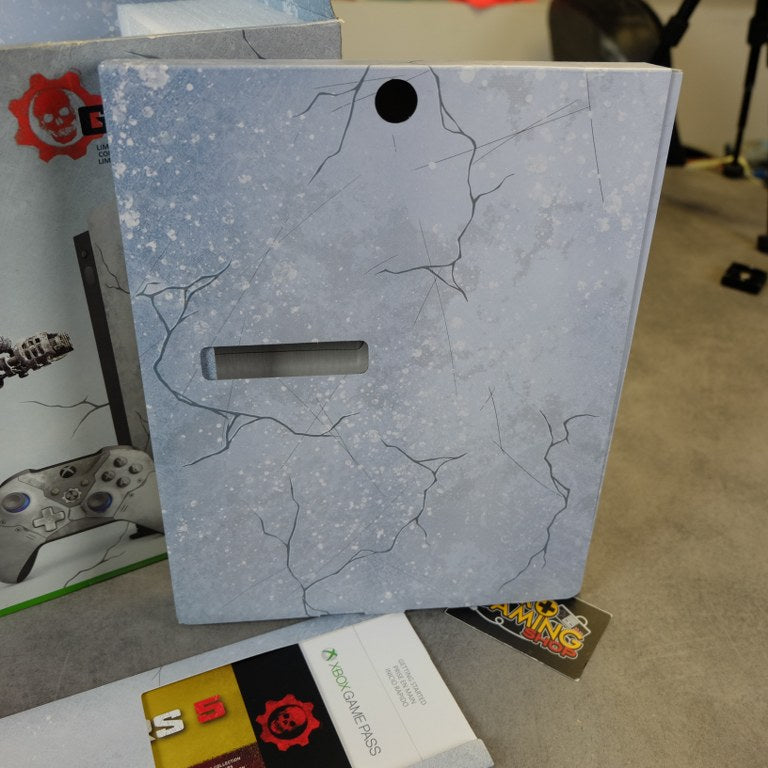 Vendita Xbox One X Gears 5 Limited Edition - Retrogaming Shop