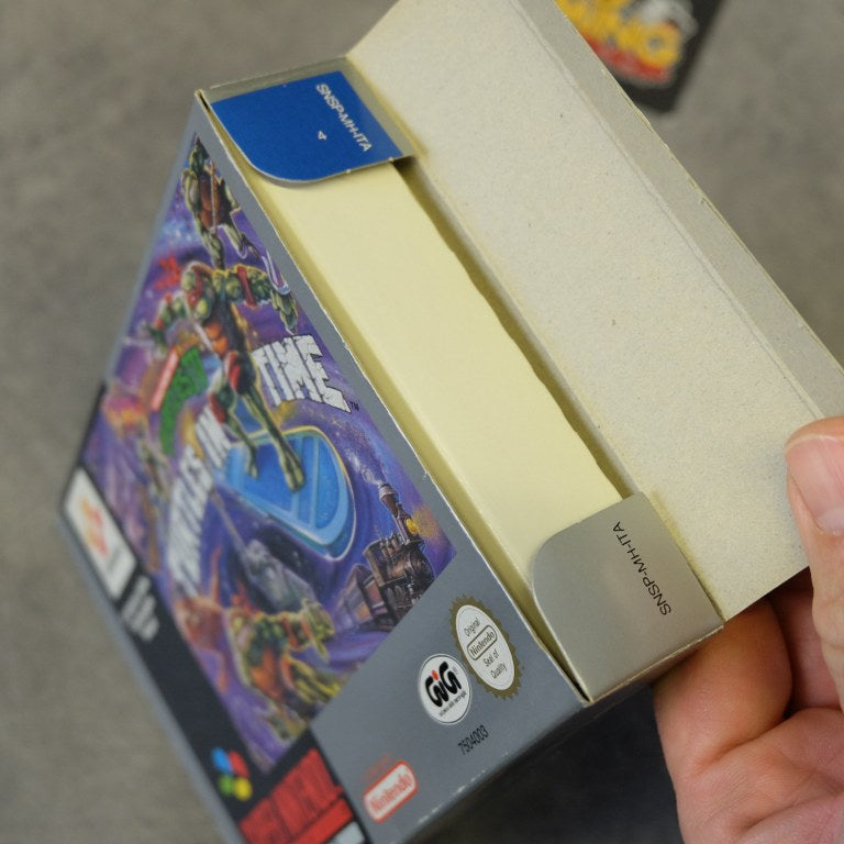 Teenage Mutant Hero Turtles Iv: Turtles in Time Nintendo