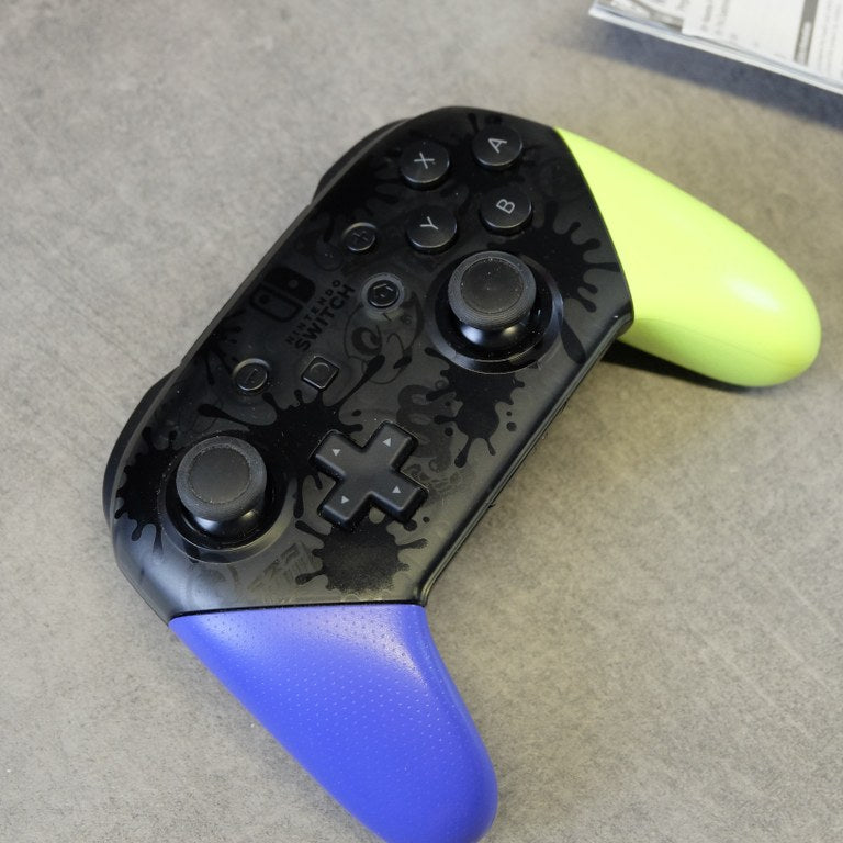 Vendita Nintendo Switch Pro Controller Splatoon 3 - Retrogaming Shop