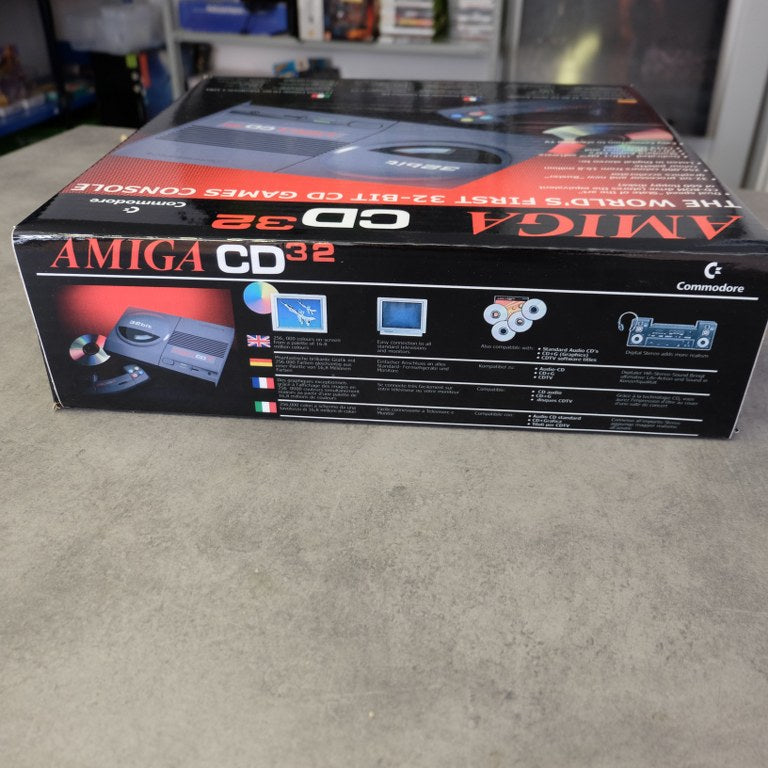 Commodore Amiga Cd 32 Commodore