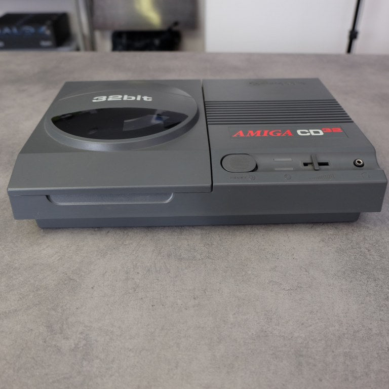 Commodore Amiga Cd 32 Commodore
