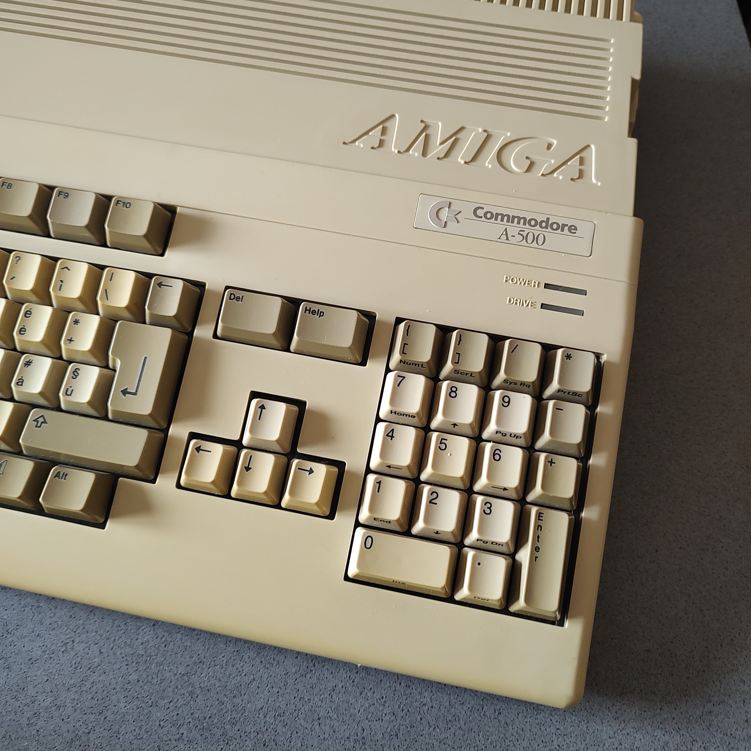 Vendita Commodore Amiga 500 - Retrogaming Shop