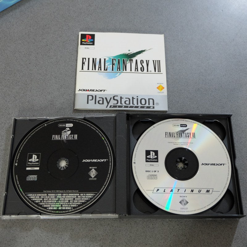 Final Fantasy 7 VII