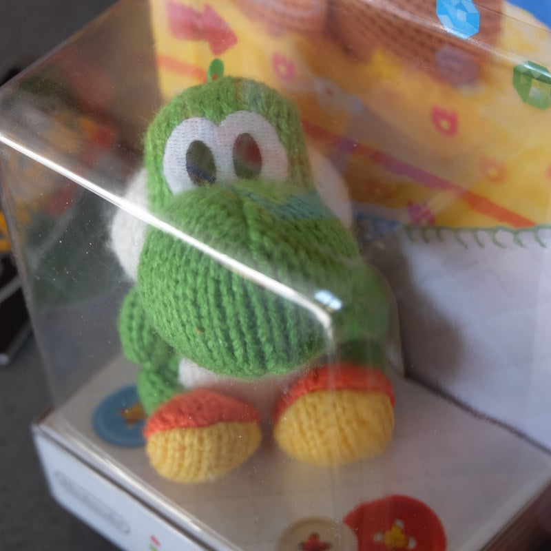 Green Yarn Yoshi - Nintendo