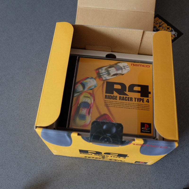 Ridge Racer Type 4 + Jogcon Bundle - Sony